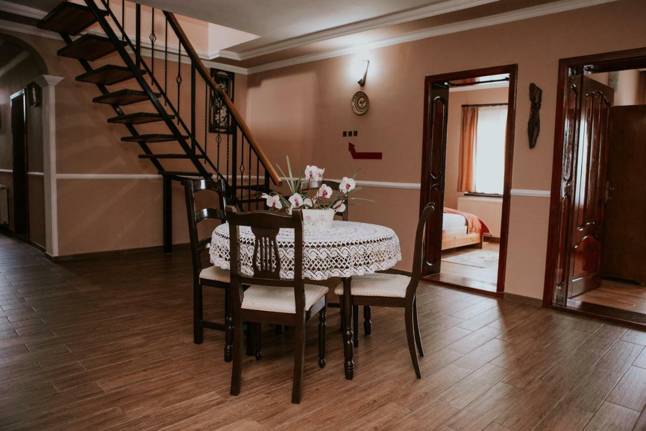 Hotel-Restaurant Milenium Salonta Ngoại thất bức ảnh