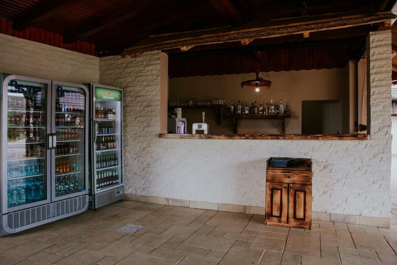 Hotel-Restaurant Milenium Salonta Ngoại thất bức ảnh